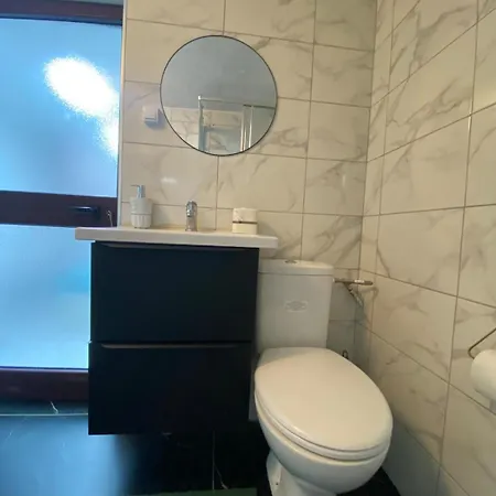 Studio Moderne Et Parking Gratuit Appartement *